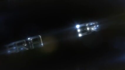 Пошлый мачо жарко отымел в тугую попку молоденькую блондиночку