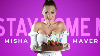 Идеальная жена с большими сиськами дает имениннику в киску