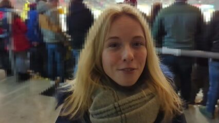 Отдалась парню в подъезде после первого знакомства